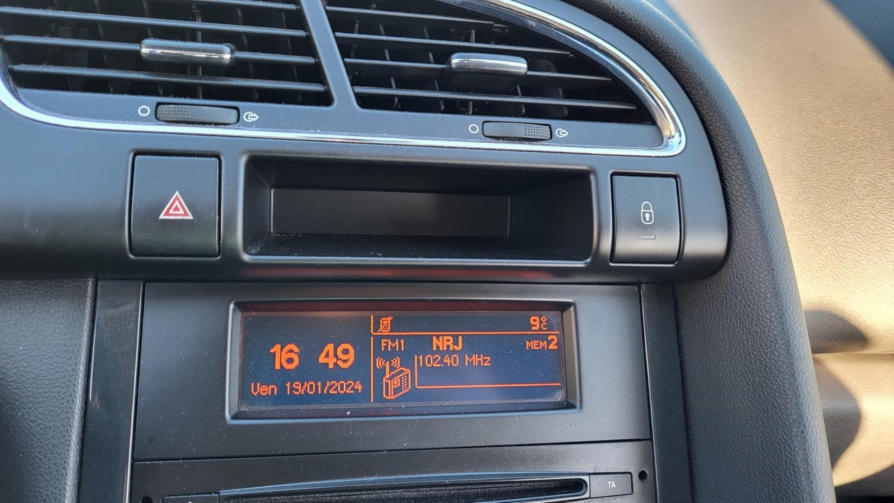 Interruttore luci emergenza PEUGEOT 3008 1 PHASE 1 Diésel - 1