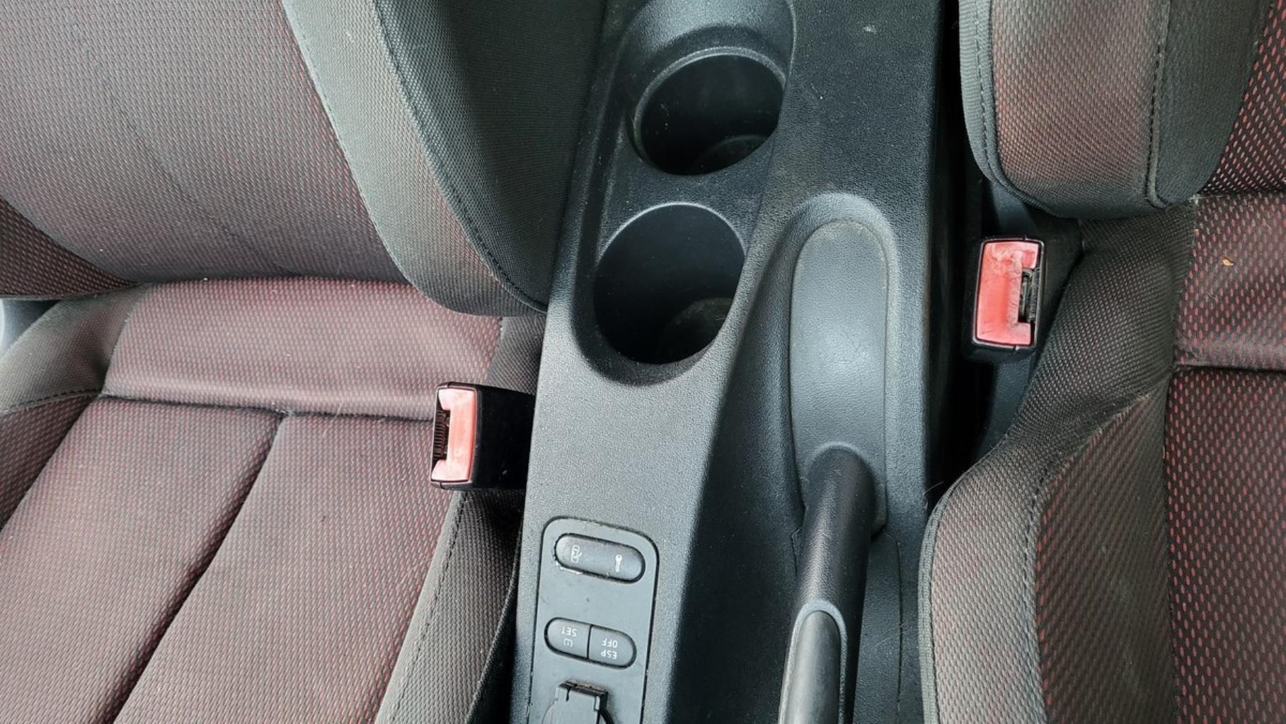 Aggancio cintura sicurezza anteriore destro SEAT LEON 2 PHASE 1 Diésel - 1