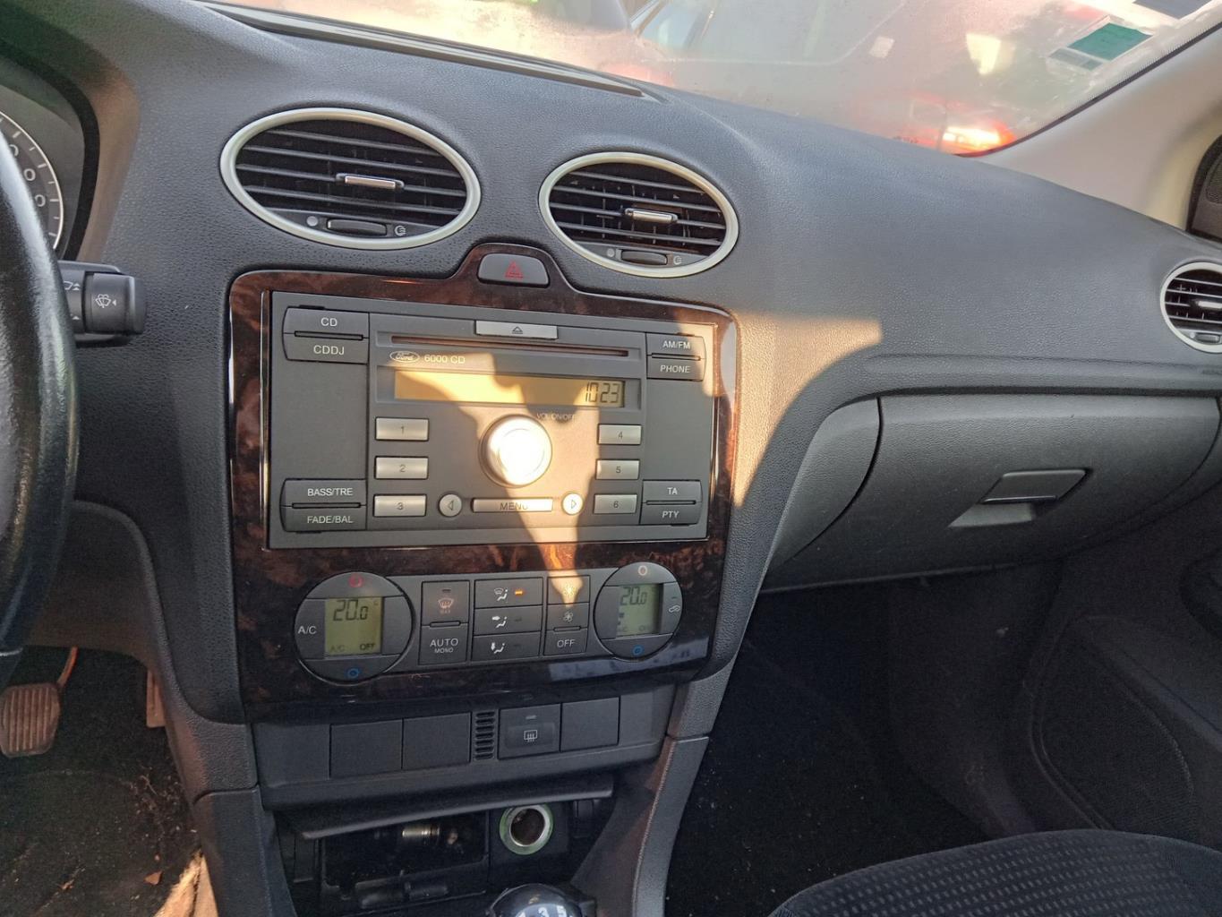 Boite a gants FORD FOCUS 2 PHASE 1 Diesel - 1