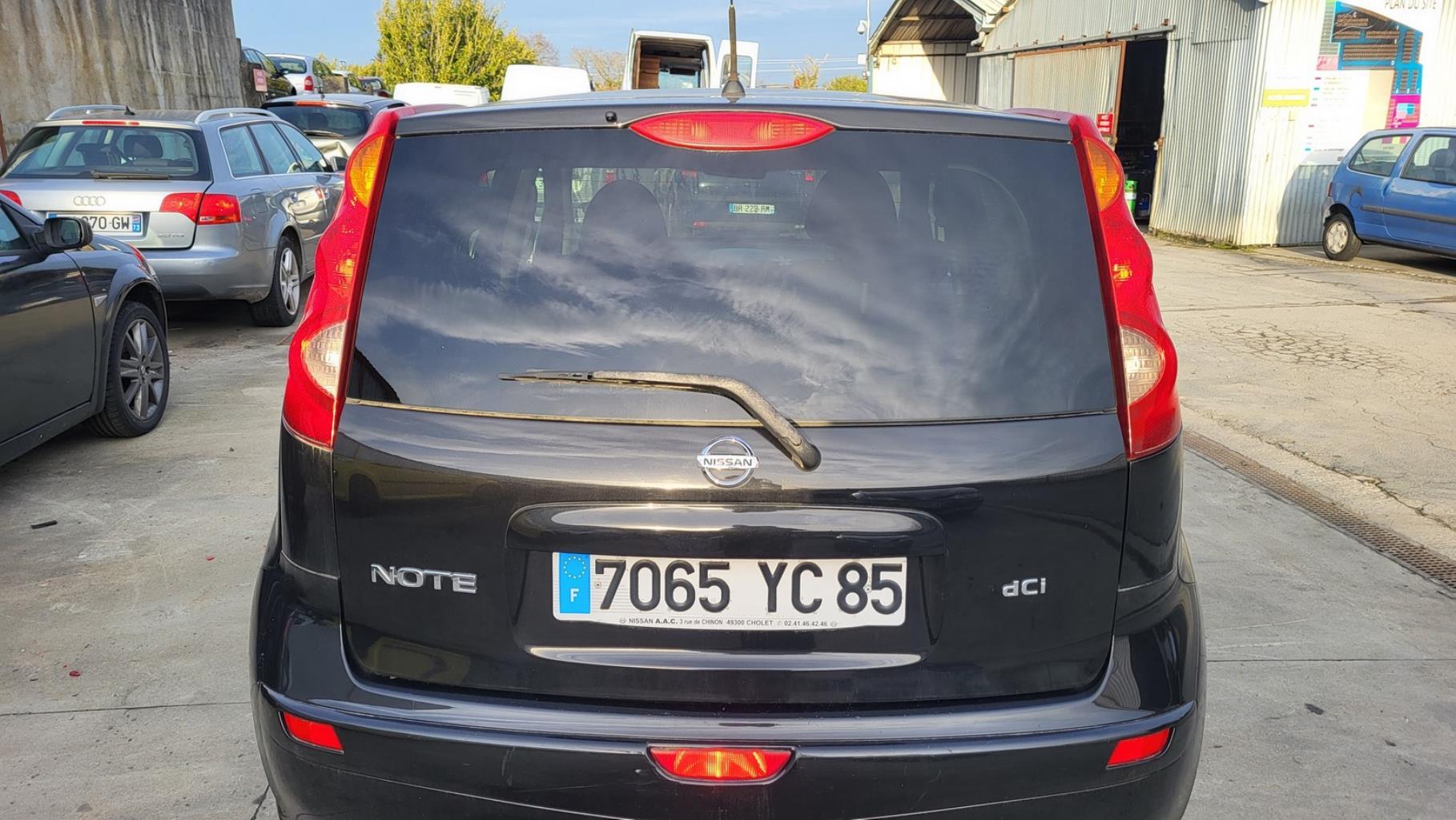 Portabagagli/Portellone posteriore NISSAN NOTE 1 PHASE 1 Diésel - 1