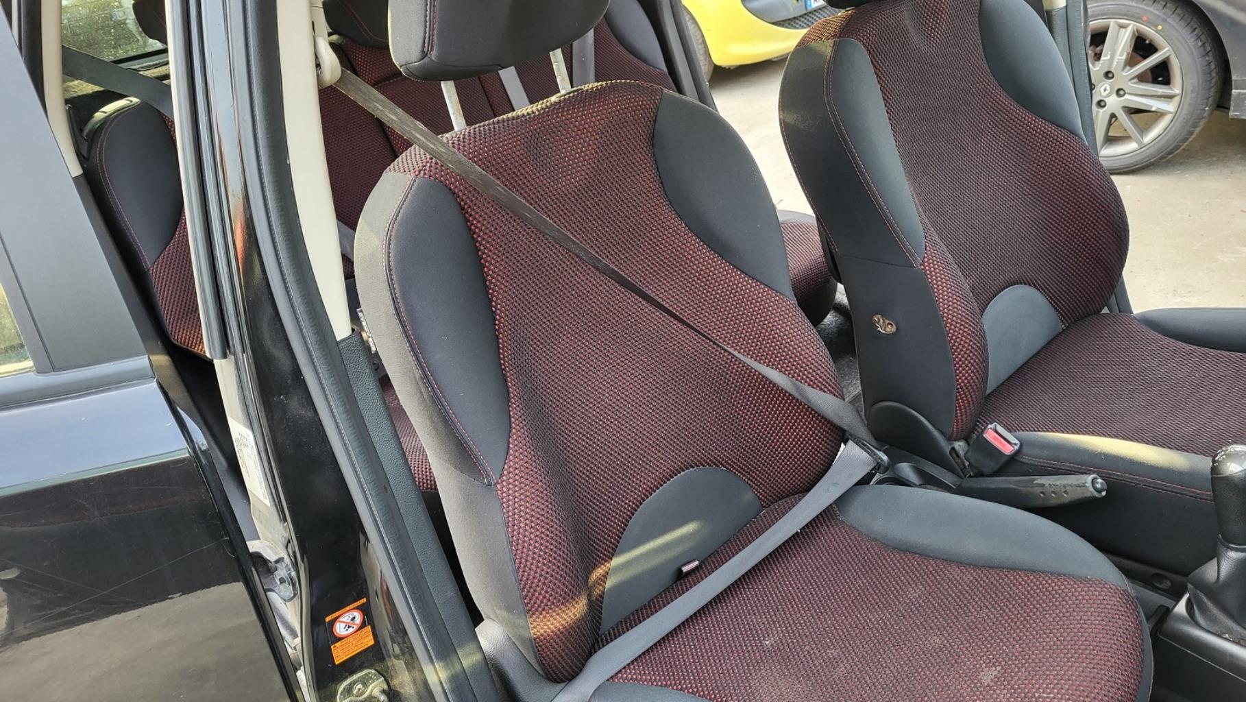 Siege avant droit NISSAN NOTE 1 PHASE 1 Diesel - 1