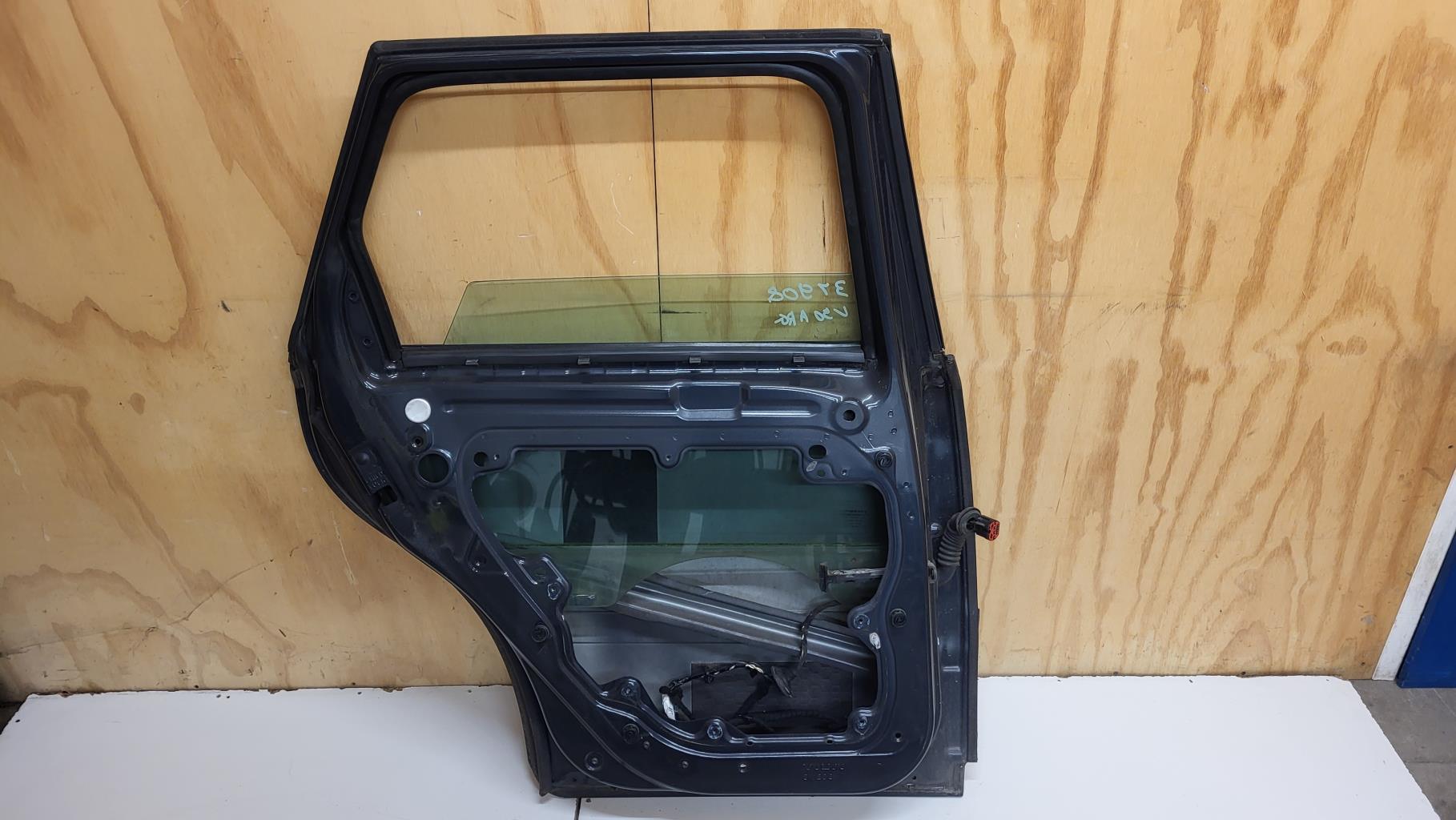 Portiera posteriore sinistra VOLVO V 50 PHASE 2 BREAK Diésel - 1