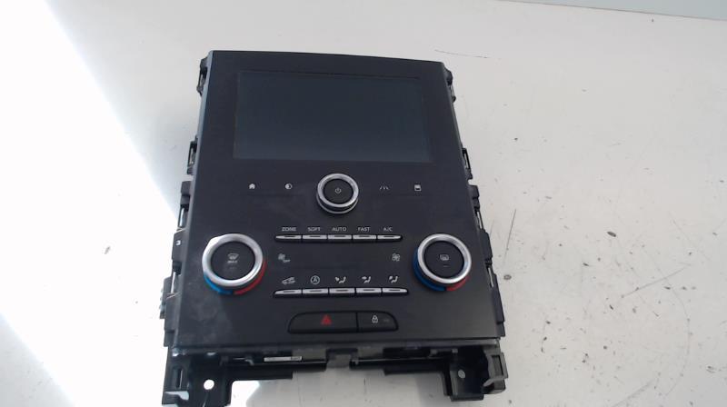 Ecran GPS RENAULT MEGANE 4 PHASE 1 Essence - 1