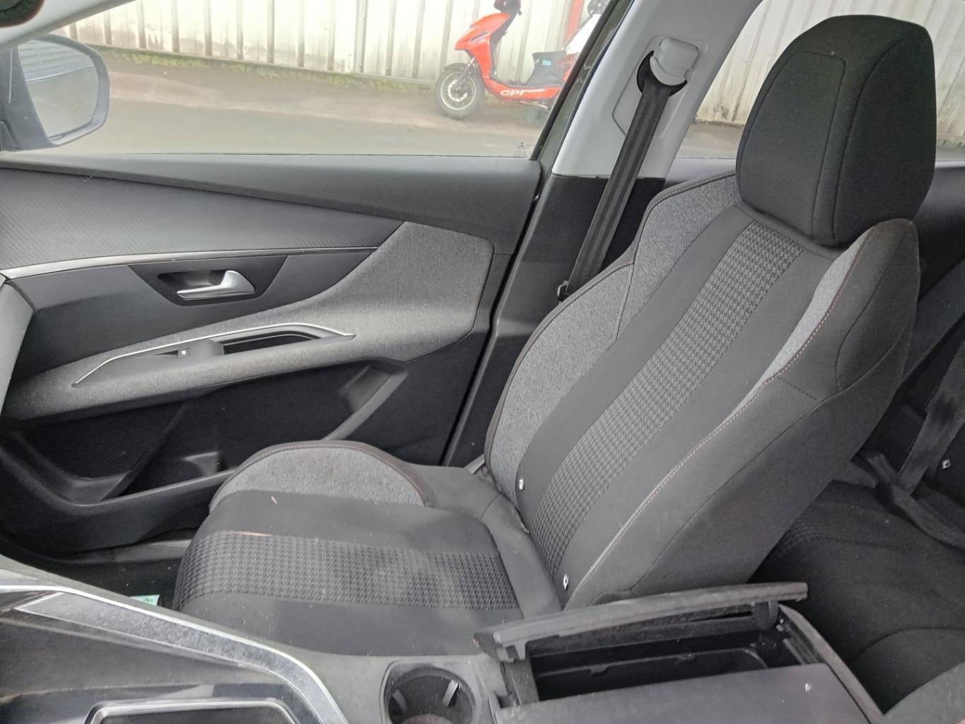 Sedile passeggero PEUGEOT 3008 2 PHASE 1 Diésel - 1