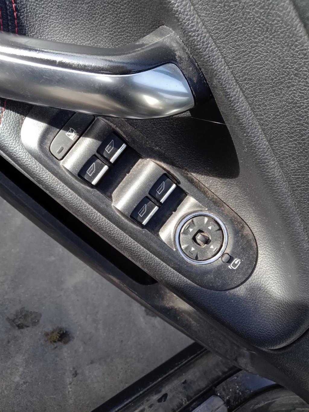 Interruttore lavacristalli anteriore sinistro FORD MONDEO 3 PHASE 1 Diésel - 1