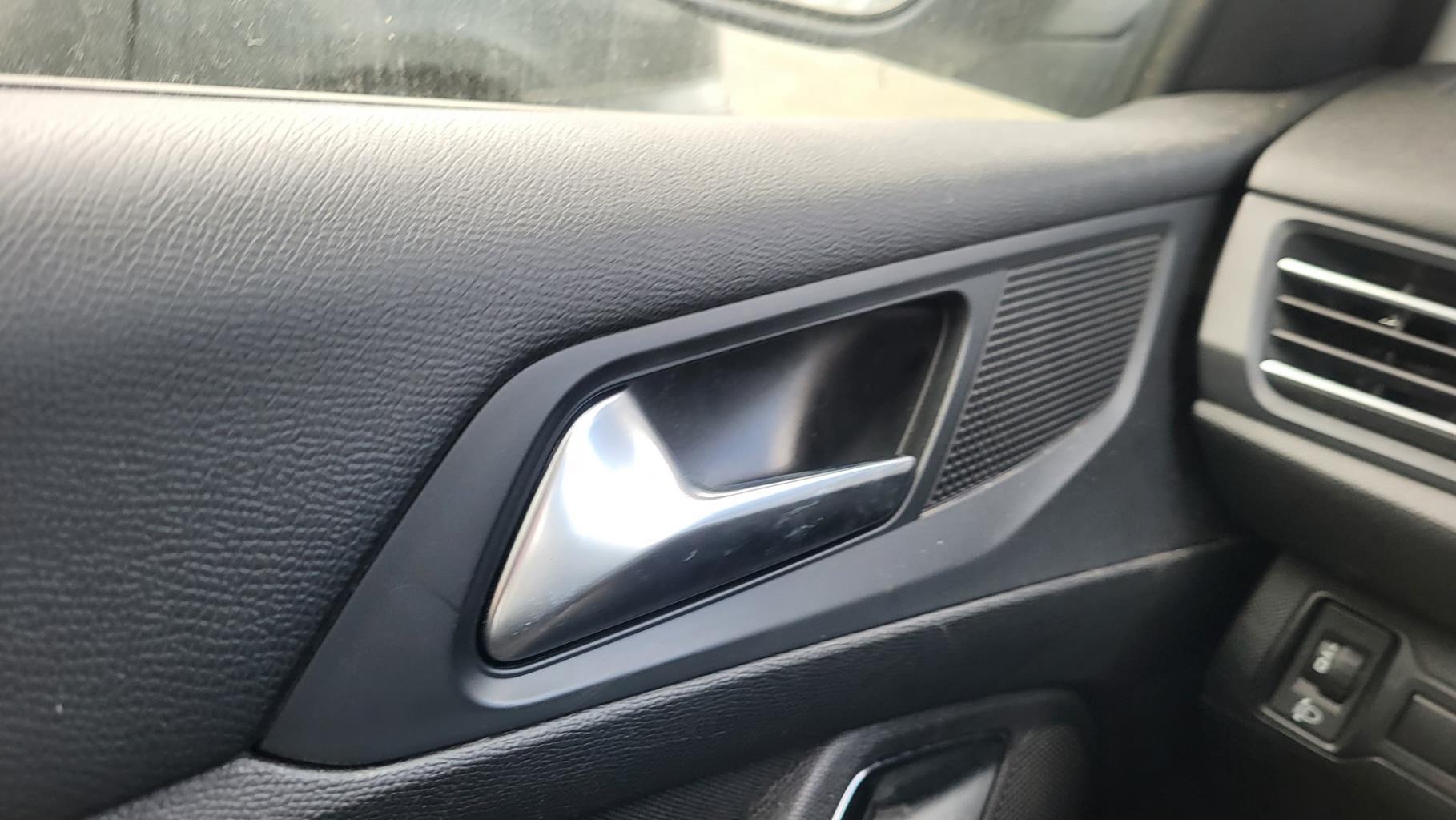 Maniglia interna anteriore sinistra PEUGEOT 308 2 SW PHASE 2 BREAK Diésel - 1