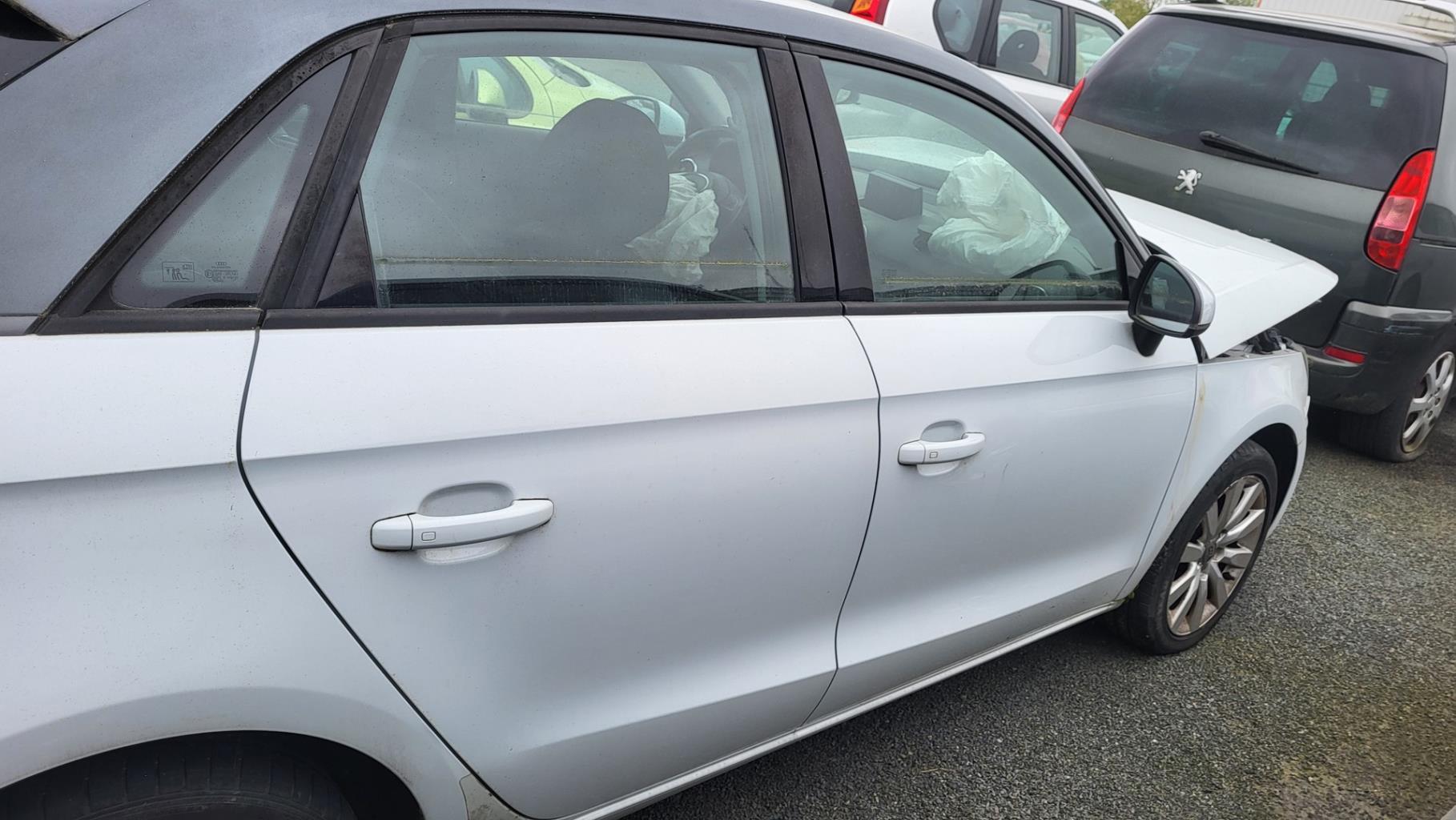 Maniglia portiera posteriore destra AUDI A1 1 SPORTBACK PHASE 1 Diésel - 1