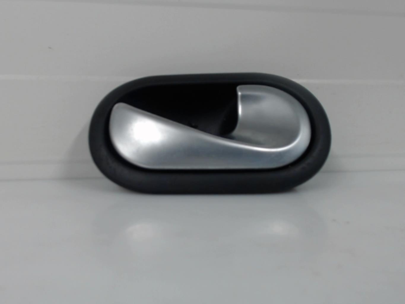 Poignee interieur avant droit RENAULT MODUS PHASE 1 Essence - 1