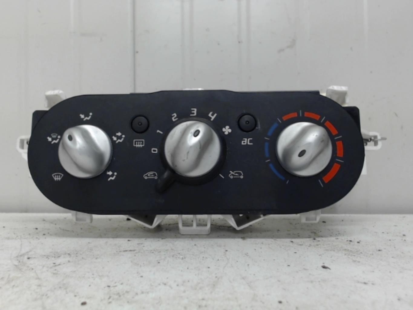 Commande chauffage RENAULT TWINGO 2 PHASE 2 Diesel - 1