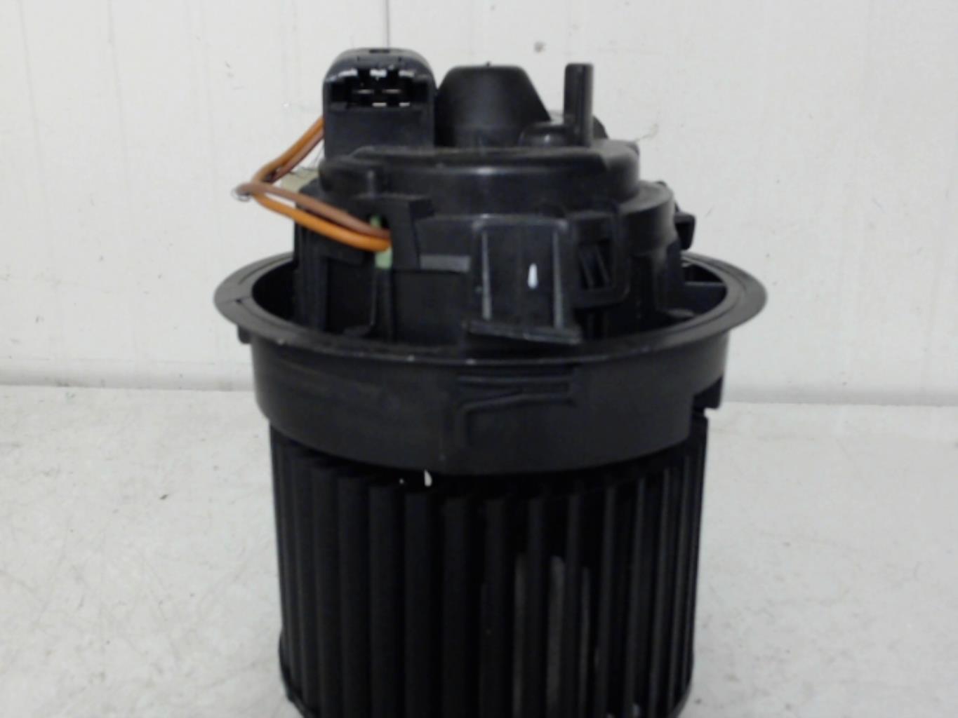 Pulseur d'air RENAULT CLIO 4 PHASE 2 Diesel - 1