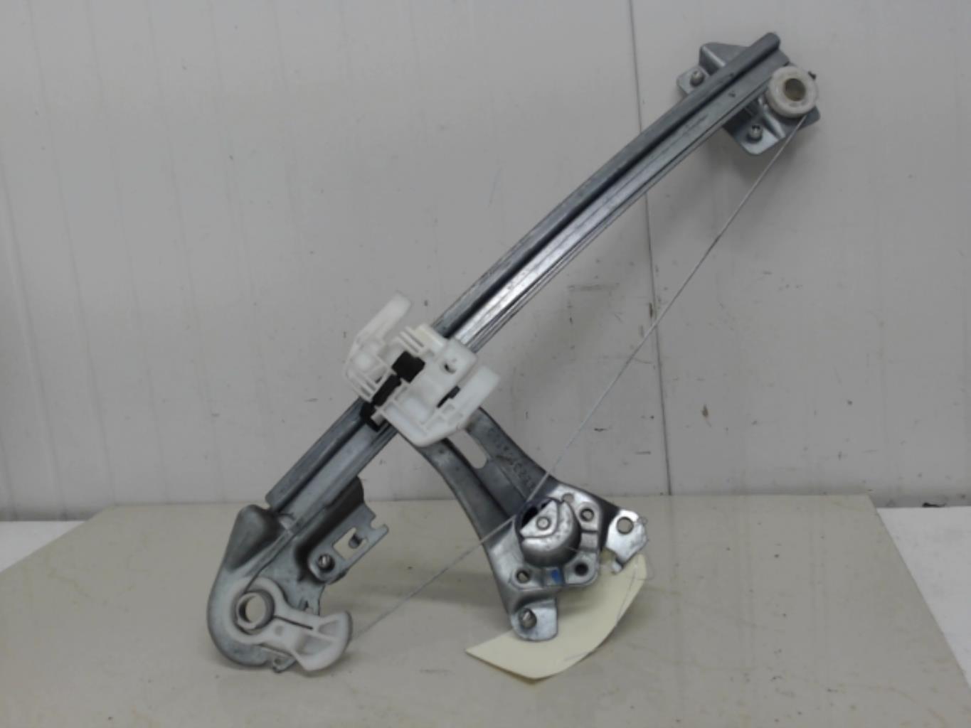 Alzacristalli manuale posteriore destro PEUGEOT 206 Diésel - 1