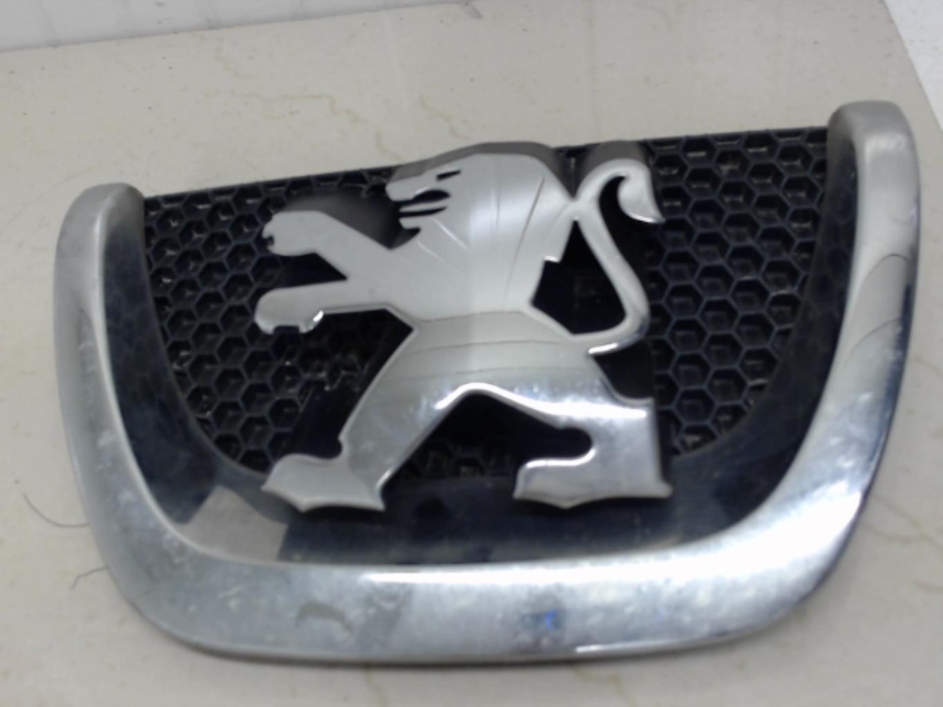 Simbolo della calandra PEUGEOT 5008 1 PHASE 1 Diésel - 1