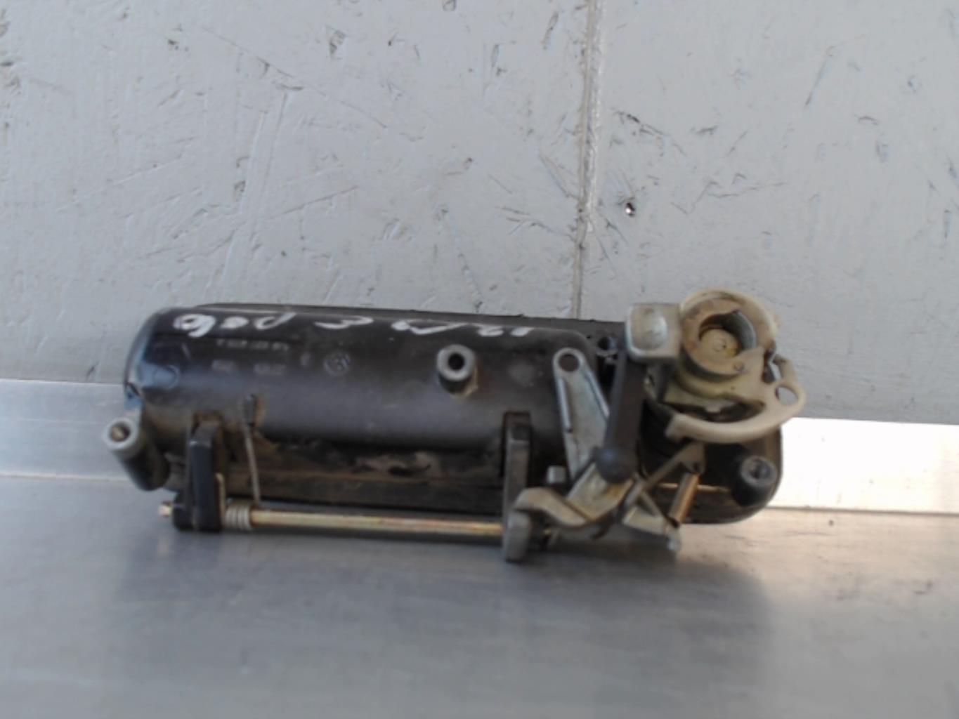 Maniglia portellone posteriore VOLKSWAGEN POLO 3 PHASE 1  - 1