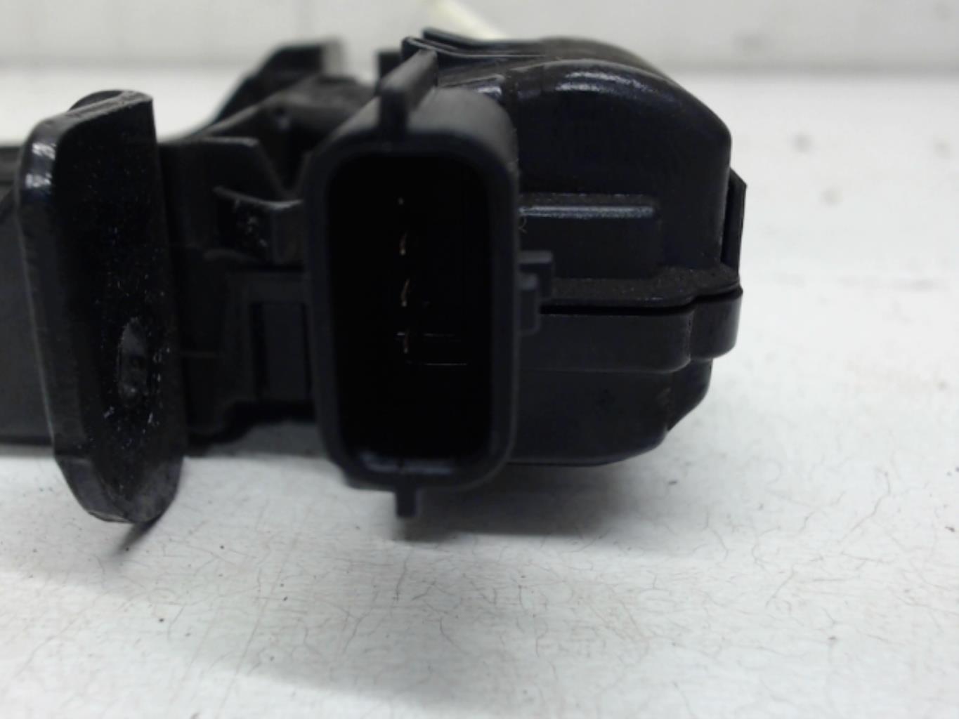 Serrure de hayon RENAULT CLIO 4 PHASE 1 BREAK Essence - 1