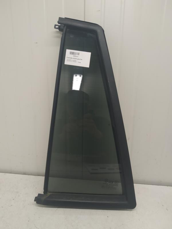 Ventanilla triangular trasera izquierda (puerta) HYUNDAI SANTA FE 1 Diésel - 1
