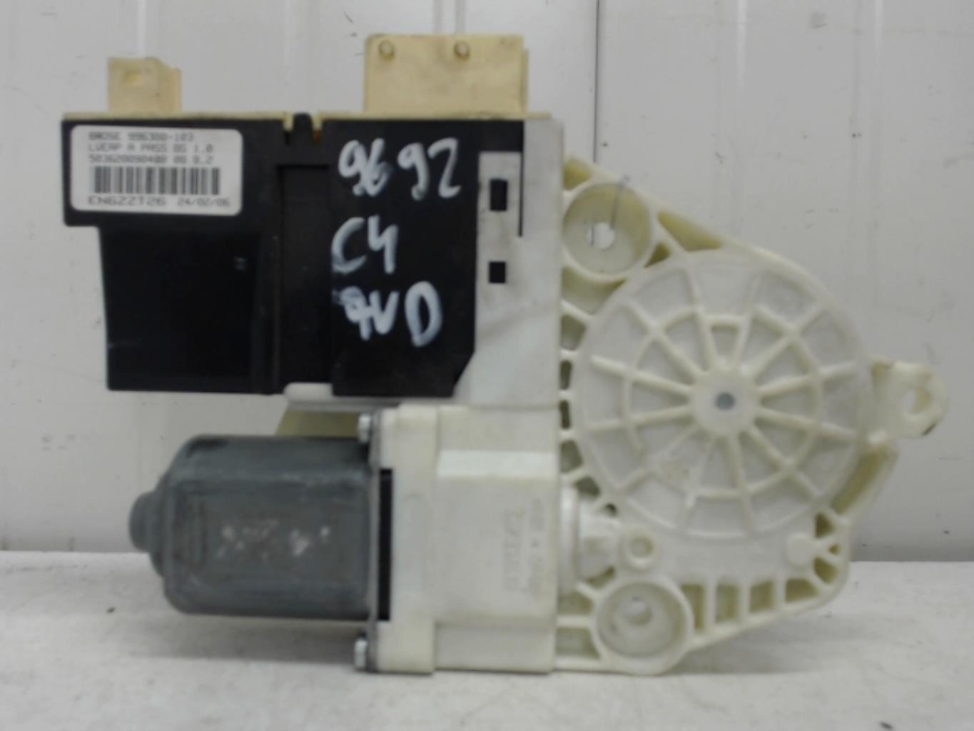 Motore alzacristalli anteriore destro CITROEN C4 1 PHASE 1 Diésel - 1