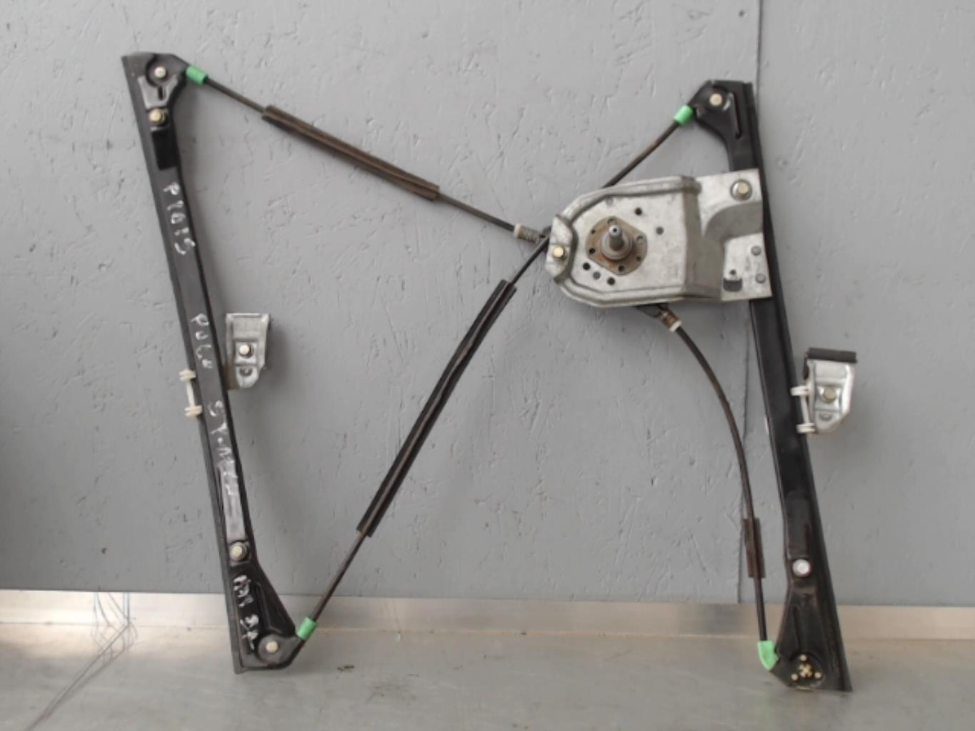 Alzacristalli manuale anteriore sinistro VOLKSWAGEN POLO 3  - 1