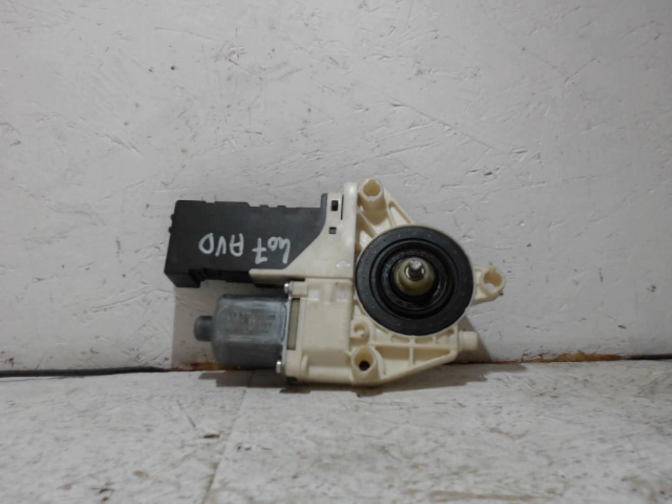 Motore alzacristalli anteriore destro PEUGEOT 407 PHASE 1 Diésel - 1