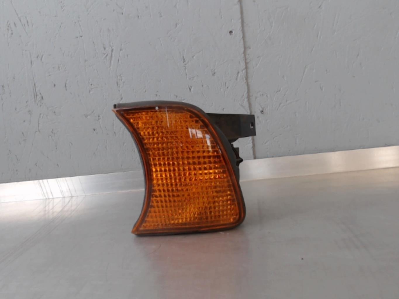 Gruppo ottico anteriore secondario sinistro (luci)(freccia) BMW SERIE 5 E34 Diésel - 1