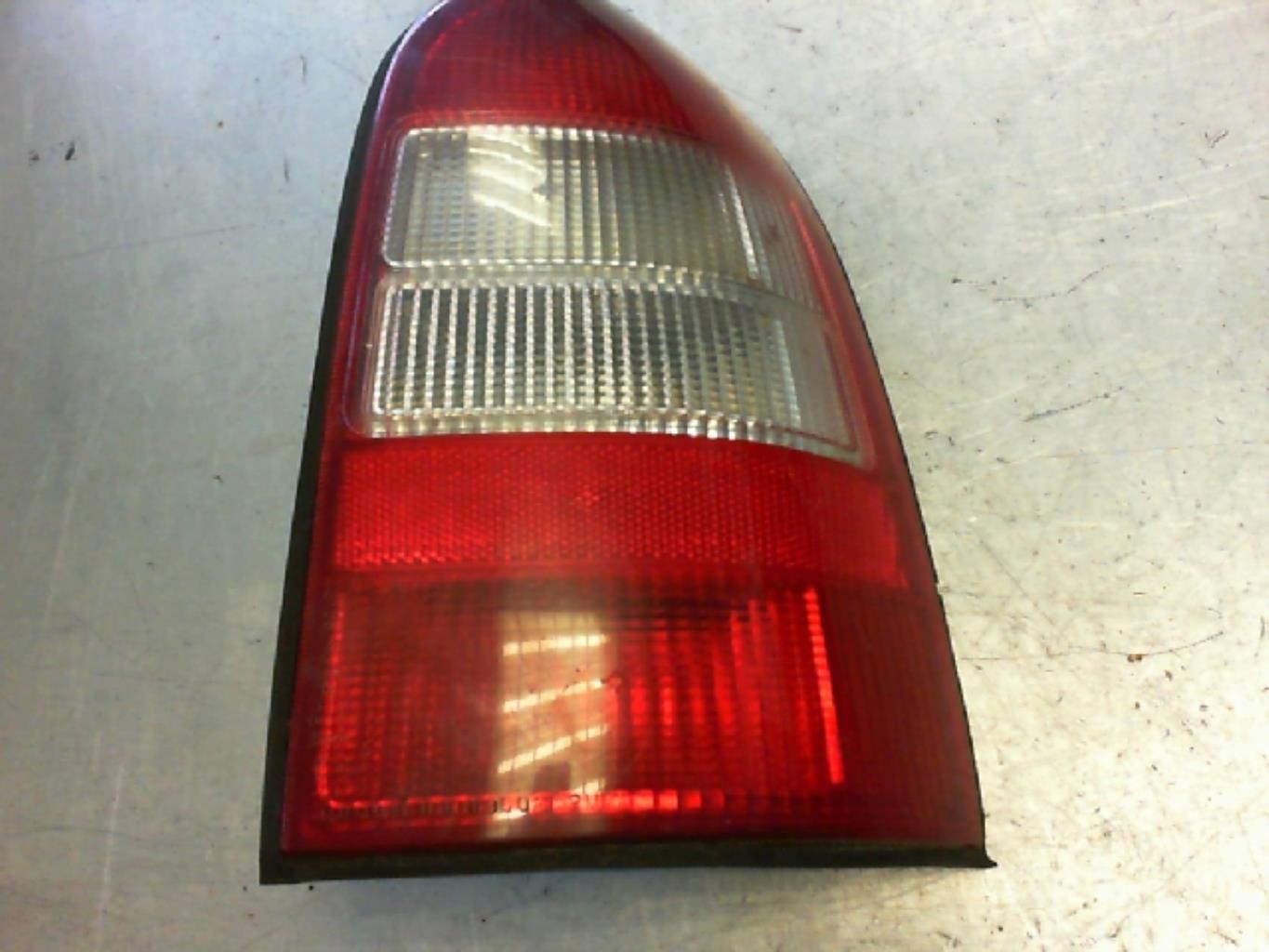 Fanale posteriore principale destro (luci) OPEL VECTRA B PHASE 2 BREAK Diésel - 1