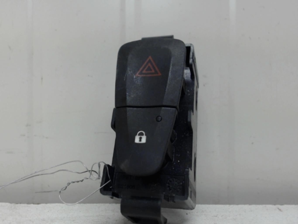 Bouton de warning RENAULT MEGANE 3 PHASE 2 Diesel - 1