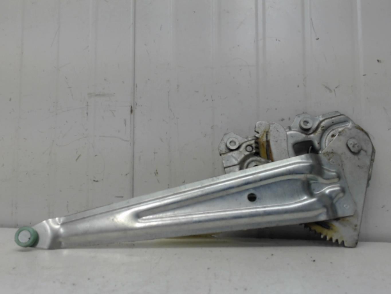 Alzacristalli manuale posteriore destro SUZUKI SWIFT 3 Gasolina - 1