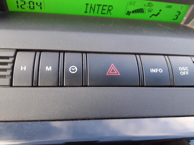 Bouton de warning MAZDA 5 1 PHASE 1 Diesel - 1