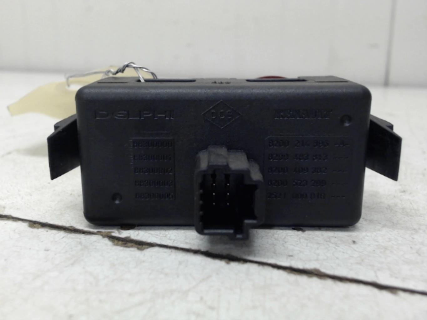 Bouton de warning RENAULT CLIO 3 PHASE 2 Diesel - 1