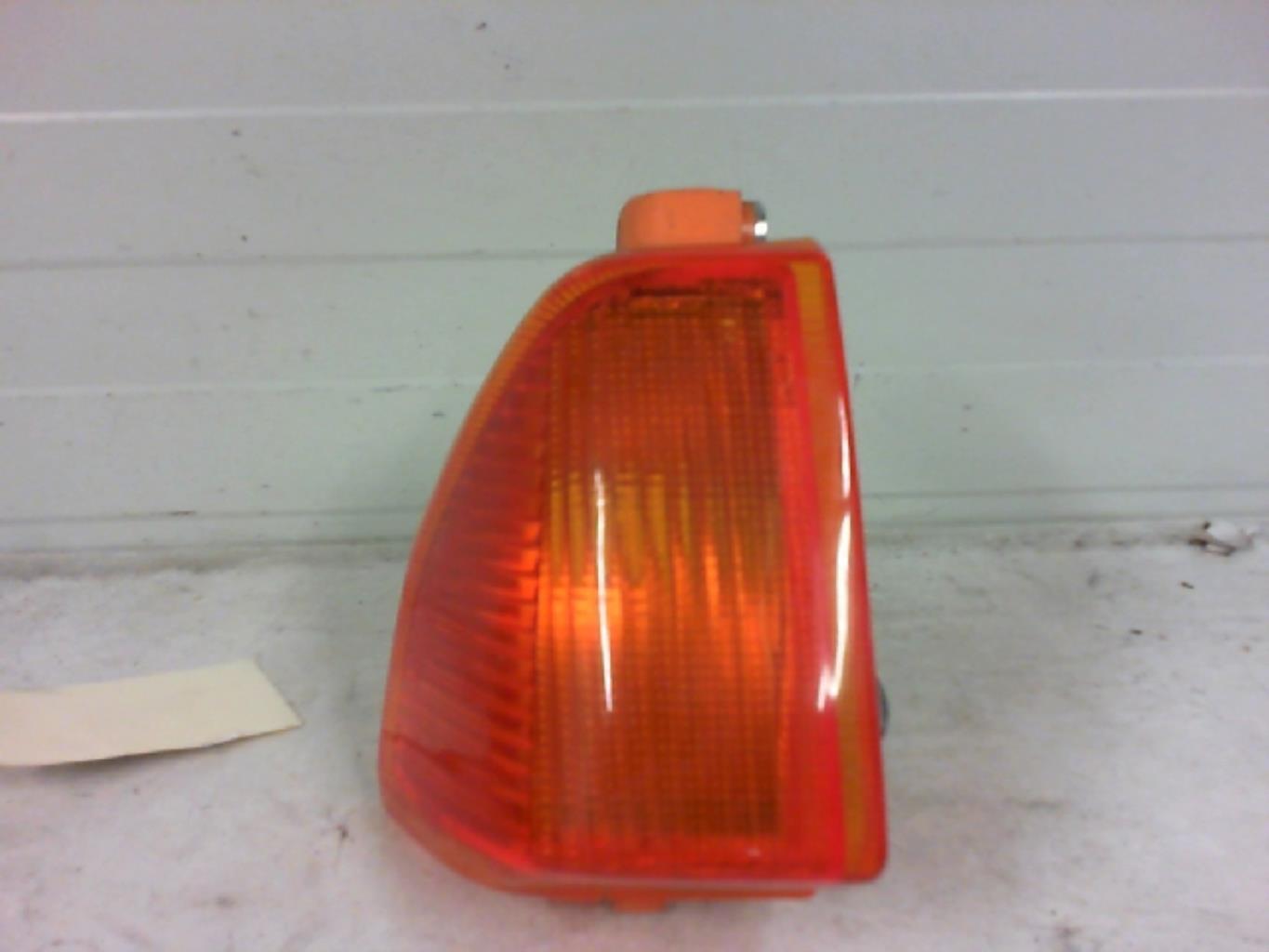 Gruppo ottico anteriore secondario destro (luci)(freccia) FORD ESCORT 4 Gasolina - 1
