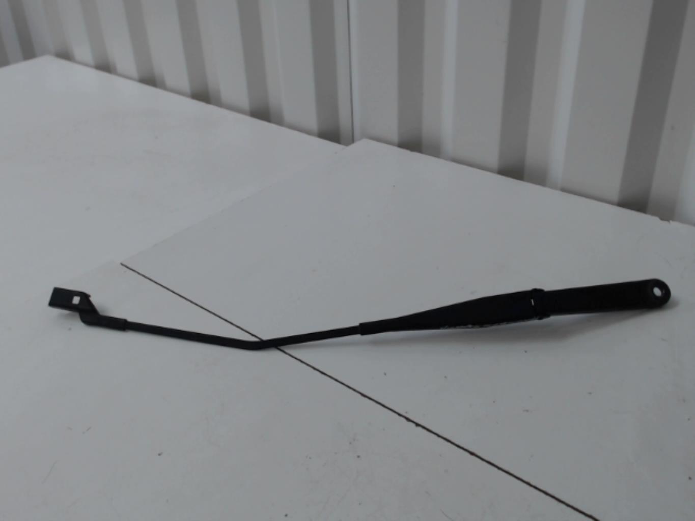 Braccio tergicristallo anteriore destro FORD FIESTA 6 PHASE 1 Diésel - 1