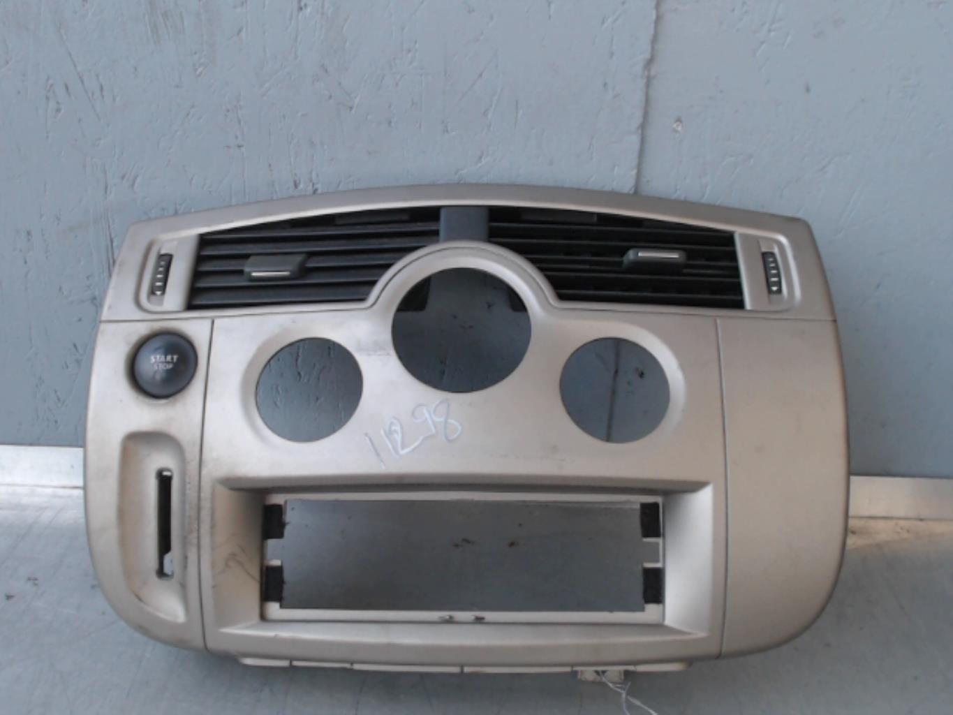 Facade autoradio RENAULT SCENIC 2 PHASE 2 Diesel - 1