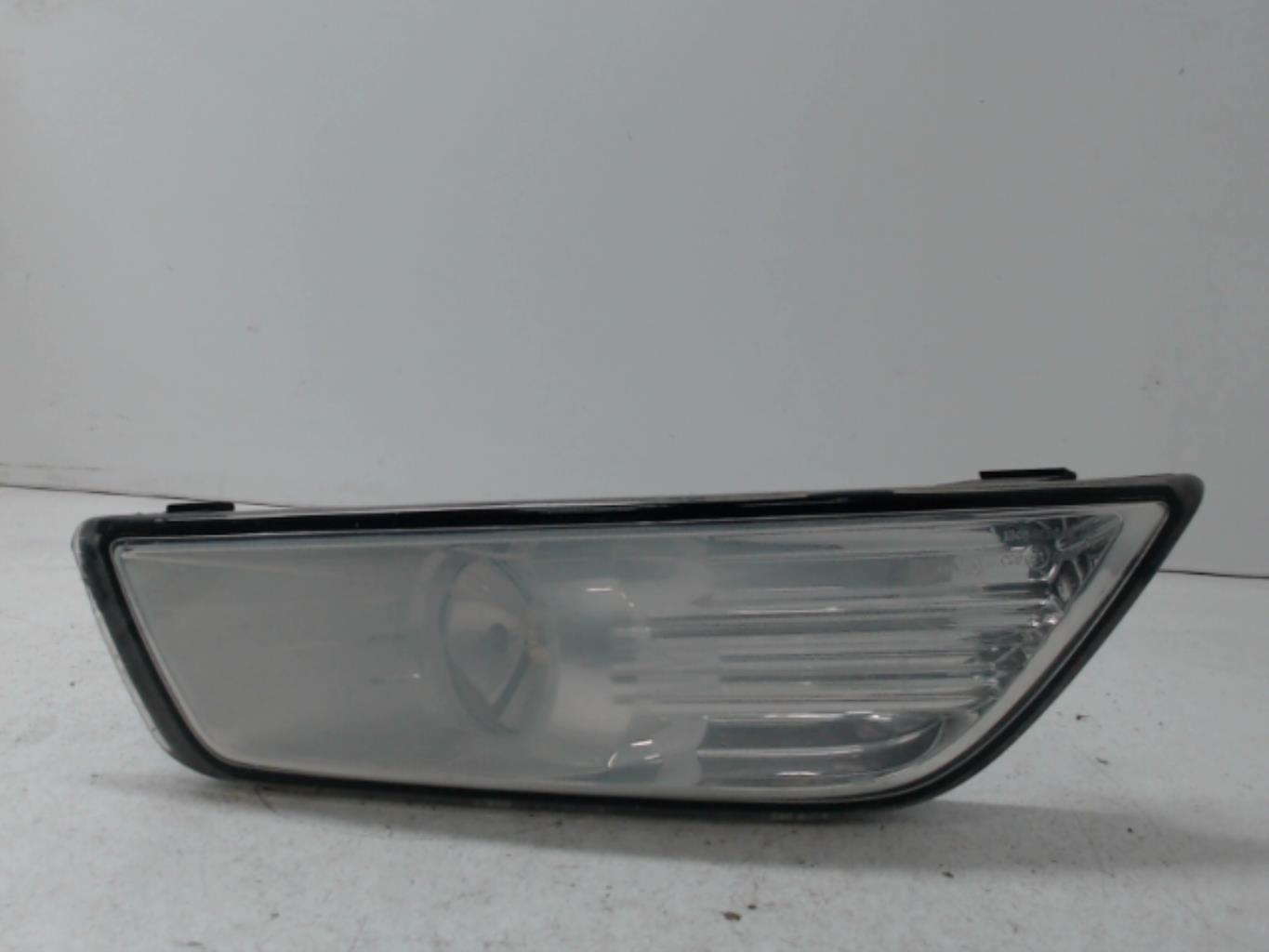 Fendinebbia sinistro (luce) FORD MONDEO 3 PHASE 1 Diésel - 1