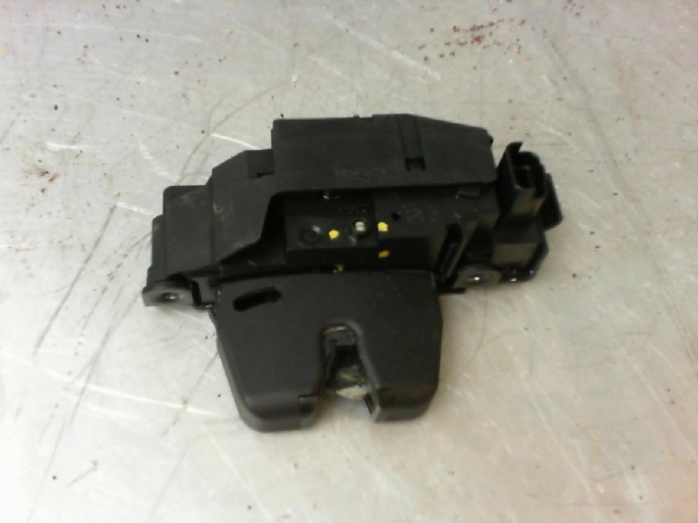 Serrure de coffre CITROEN C4 2  - 1