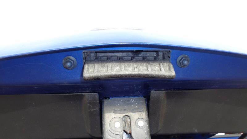Bouton de coffre MAZDA 3 1 PHASE 2 Diesel - 1