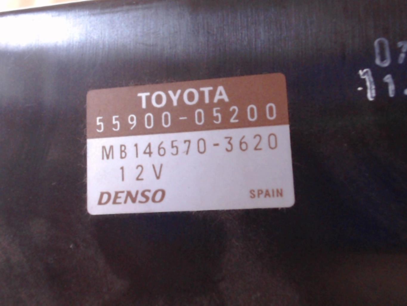 Commande chauffage TOYOTA AVENSIS 2 PHASE 1 BREAK Diesel - 1