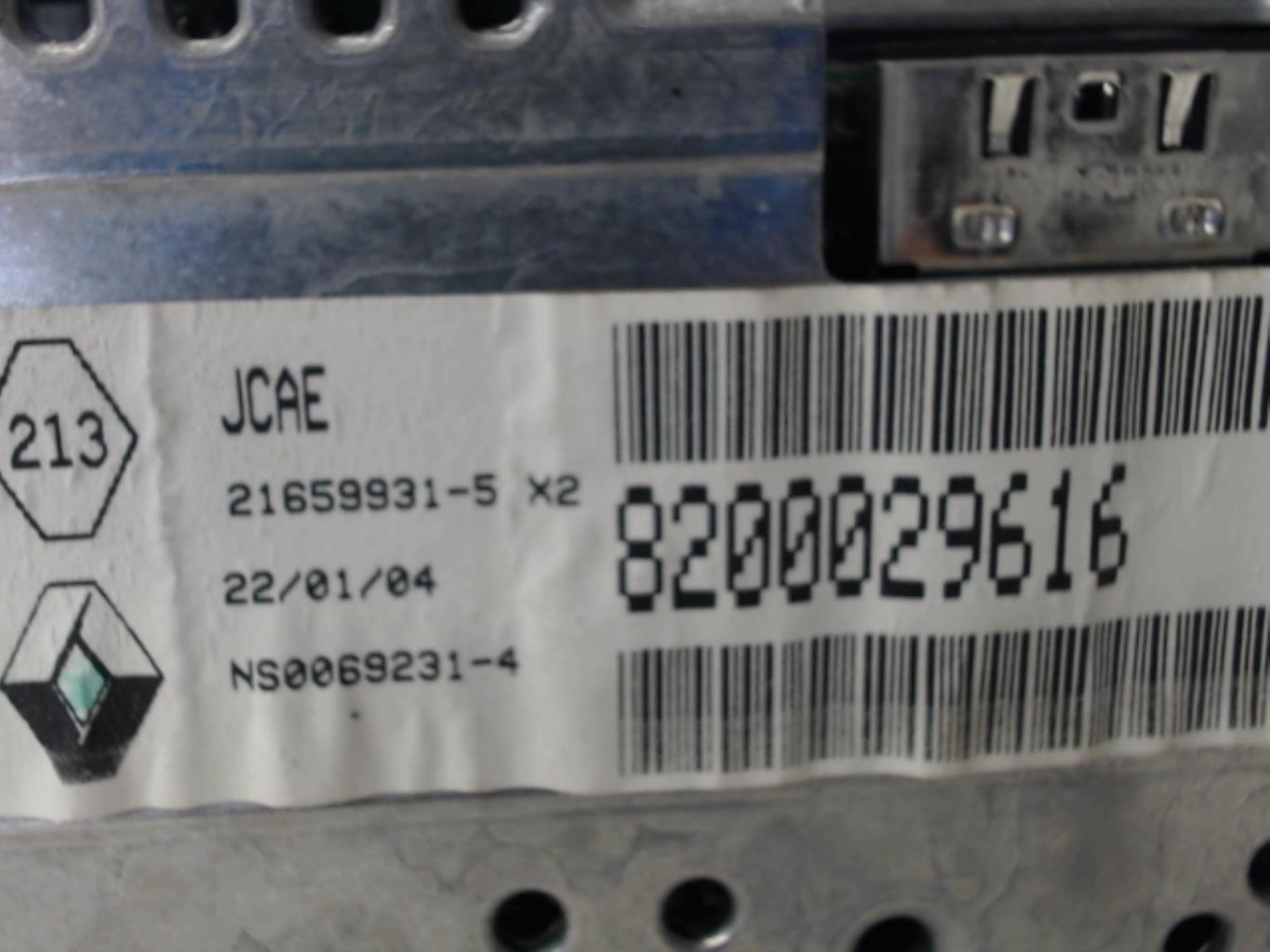 Ecran GPS RENAULT SCENIC 2 PHASE 1 Diesel - 1
