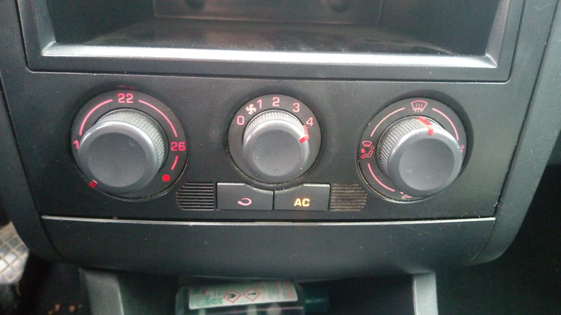 Commande chauffage SEAT IBIZA 3 PHASE 1  - 1