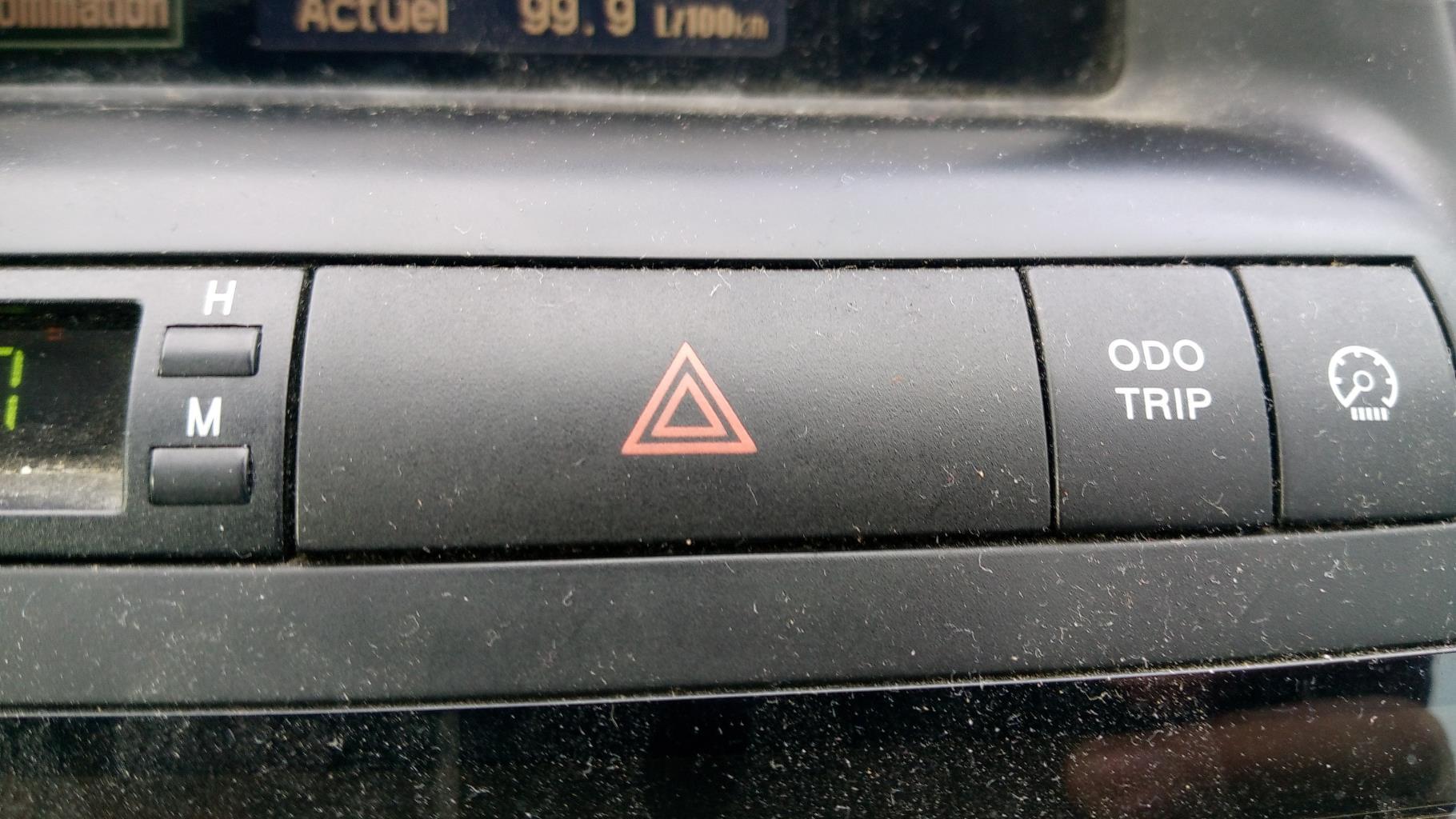 Bouton de warning TOYOTA PRIUS 2 Essence/Hybride - 1