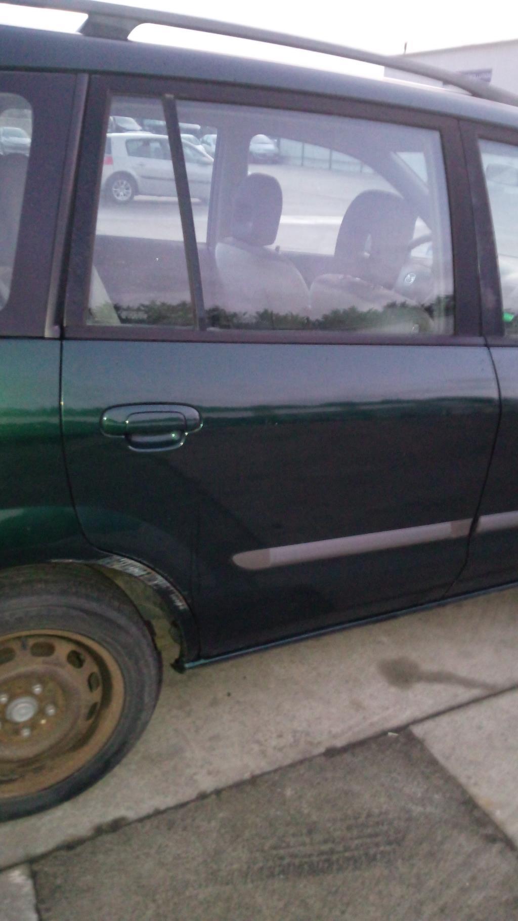Puerta trasera derecha MAZDA PREMACY Gasolina - 1