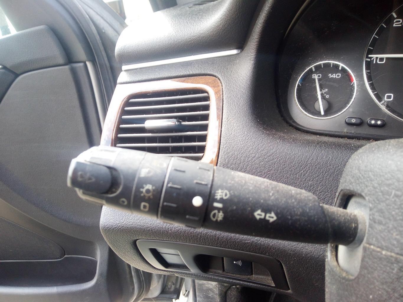 Commodo phare PEUGEOT 607 PHASE 1 Diesel - 1