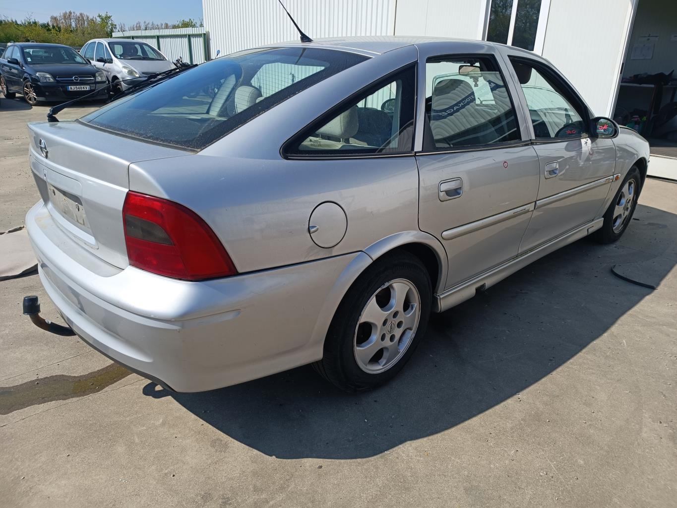 Serratura posteriore destra OPEL VECTRA B PHASE 2 Diésel - 1