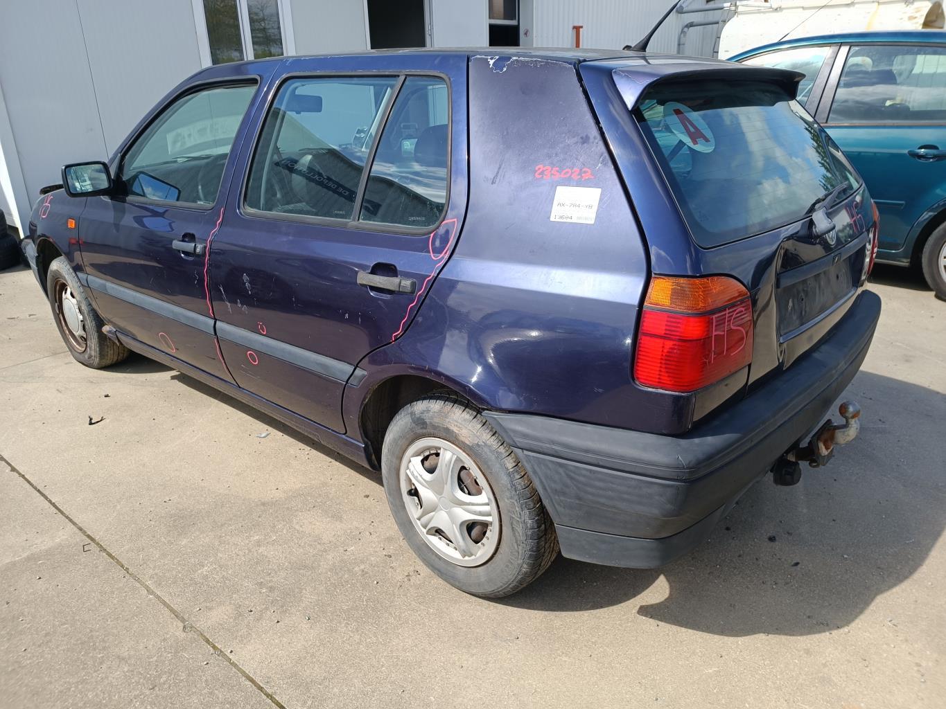 Maniglia portiera posteriore sinistra VOLKSWAGEN GOLF 3 Diésel - 1