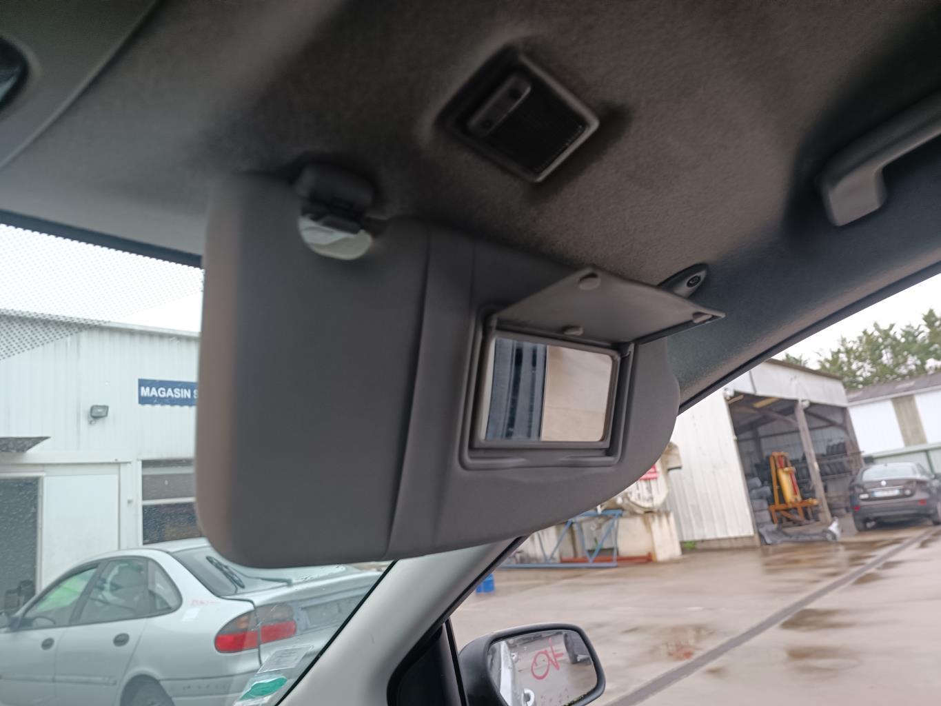 Pare soleil droit FORD FOCUS 2 PHASE 1 Diesel - 1