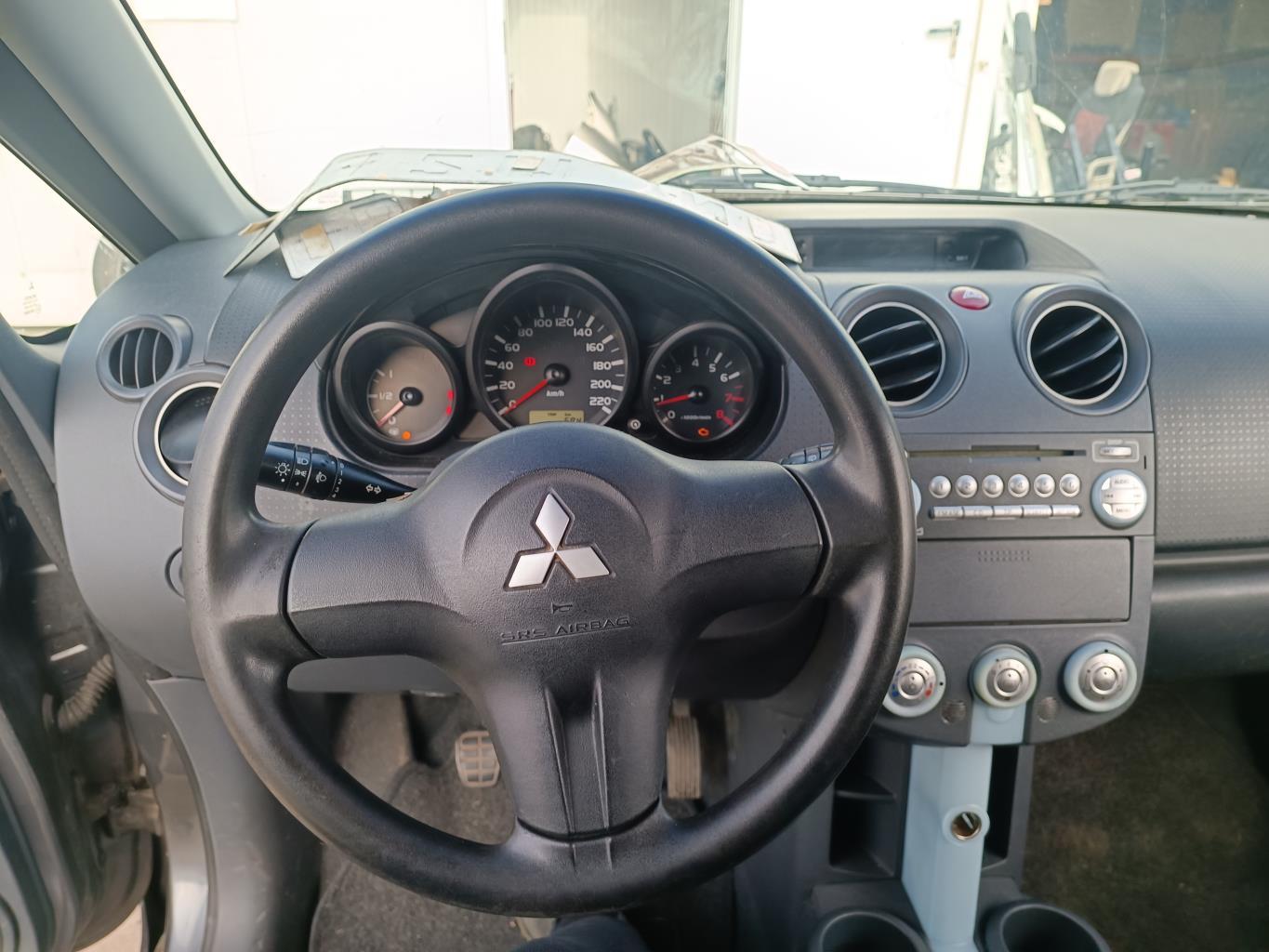 Bouton de warning MITSUBISHI COLT 6 PHASE 1  - 1