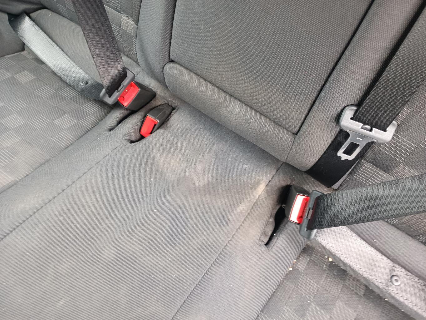 Aggancio cintura sicurezza posteriore sinistro OPEL VECTRA C PHASE 1 Diésel - 1