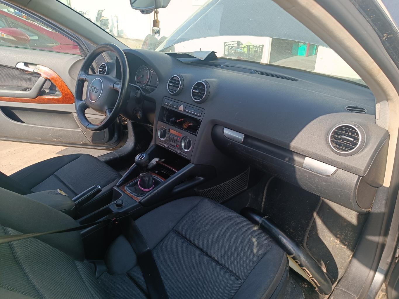 Planche de bord complete AUDI A3 2 PHASE 1 Diesel - 1