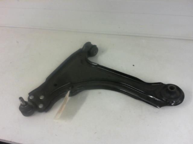 Triangolo anteriore sinistro OPEL ASTRA F  - 1