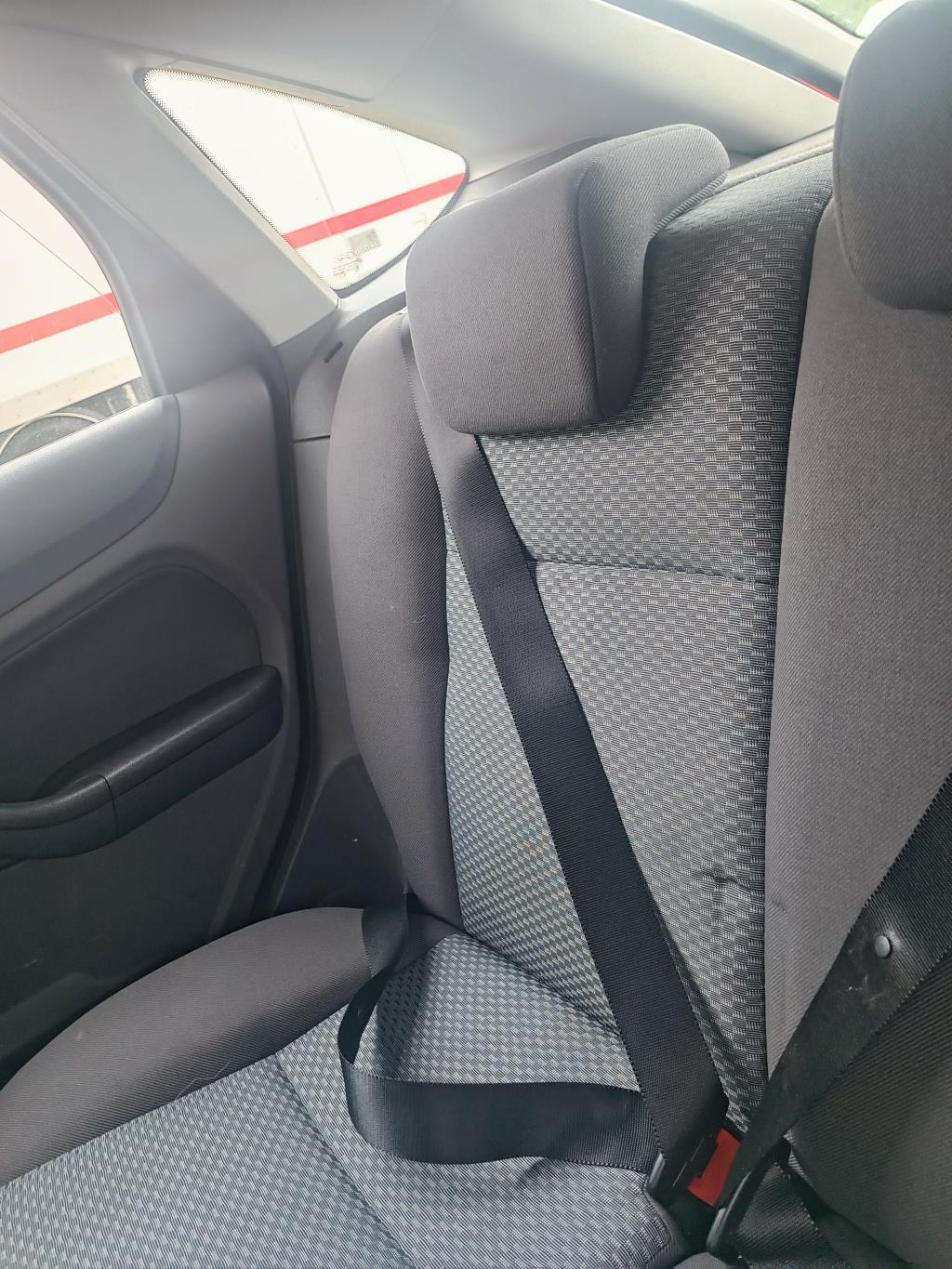 Cintura di sicurezza posteriore destra FORD FOCUS 2 PHASE 1 Diésel - 1