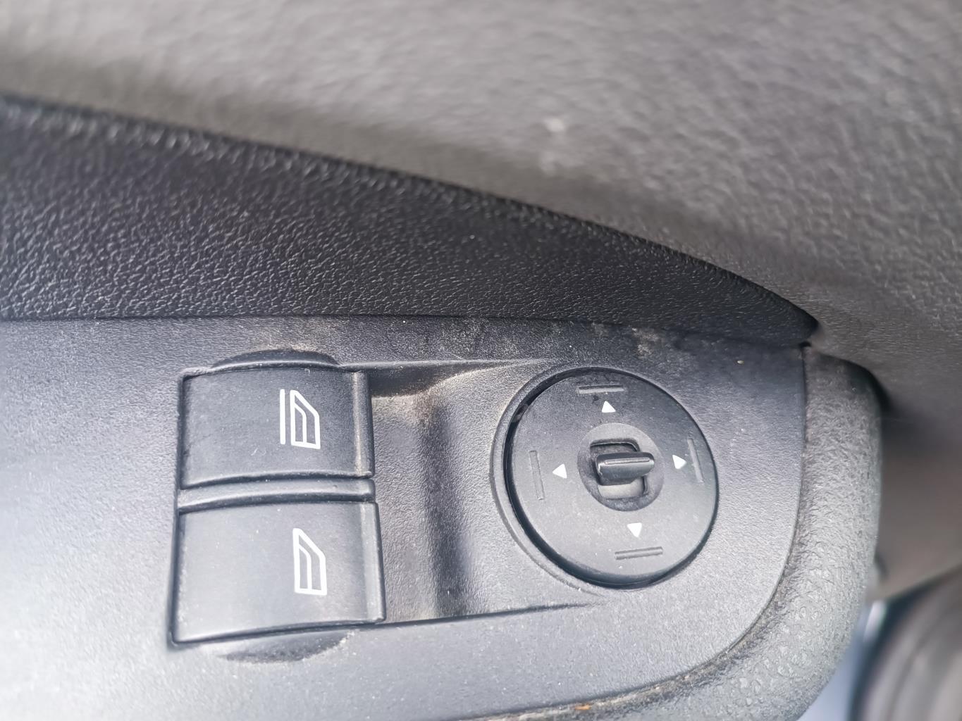 Interruttore lavacristalli anteriore sinistro FORD FOCUS 2 PHASE 1 Diésel - 1