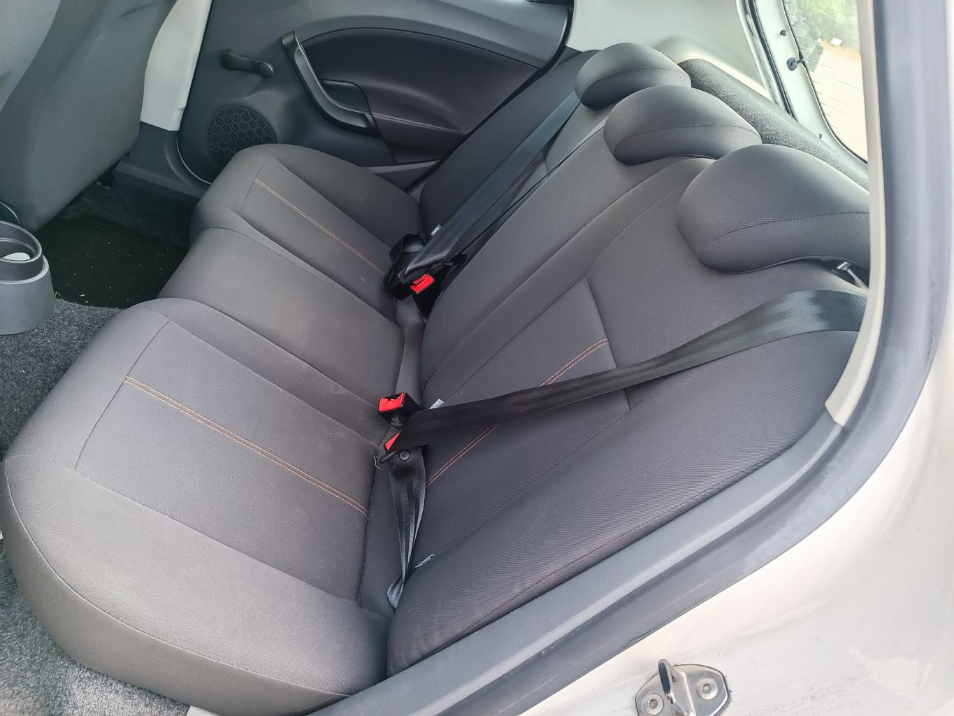 Aggancio cintura sicurezza posteriore sinistro SEAT IBIZA 4 PHASE 1 Diésel - 1